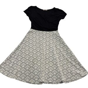 Gilli Dress Womens Small Black Short‎ Sleeve Geometric Print